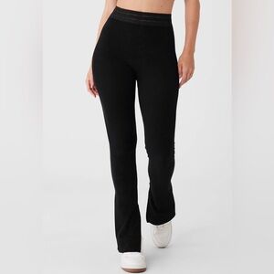 New ALO Seamless Luxe Terry High-Waist Cuddle
Legging